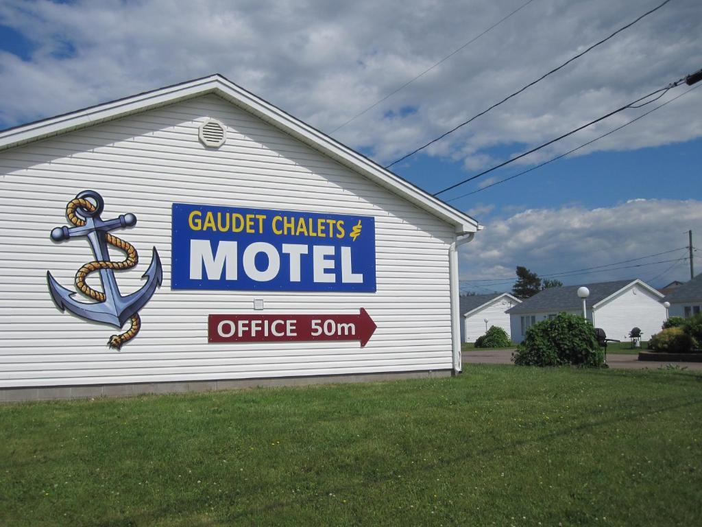 GAUDET MOTEL | ⋆⋆⋆ | SHEDIAC, CANADA | SEASON DEALS FROM $64